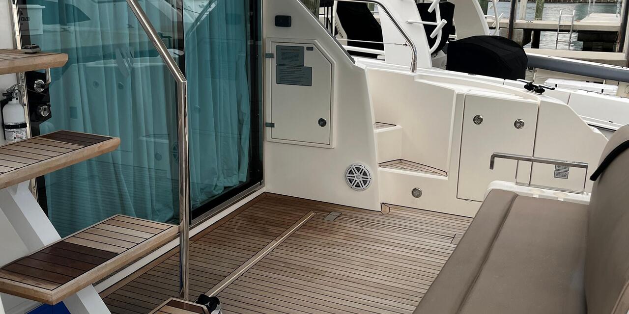 Fairline Squadron 42