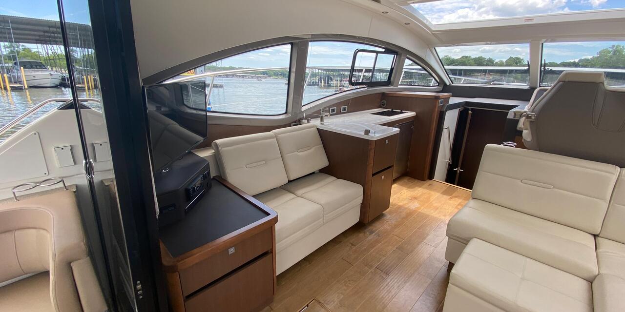 Sea Ray 400 Sundancer Coupe