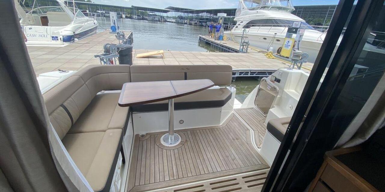 Sea Ray 400 Sundancer