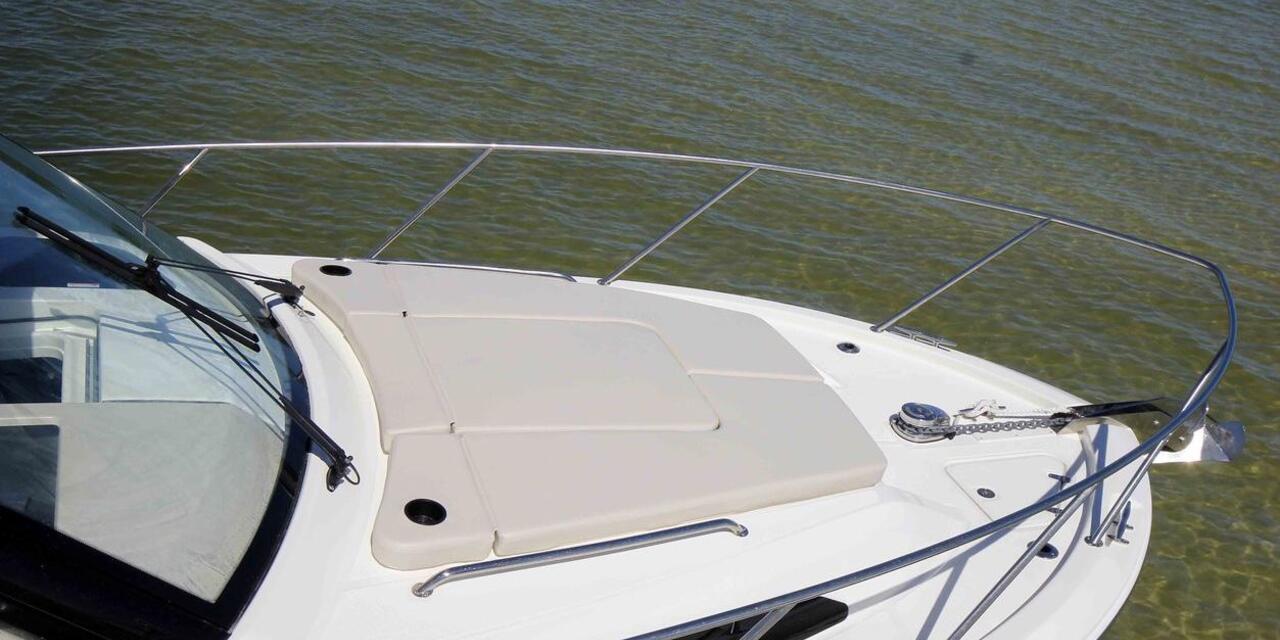 Boston Whaler 325 Conquest