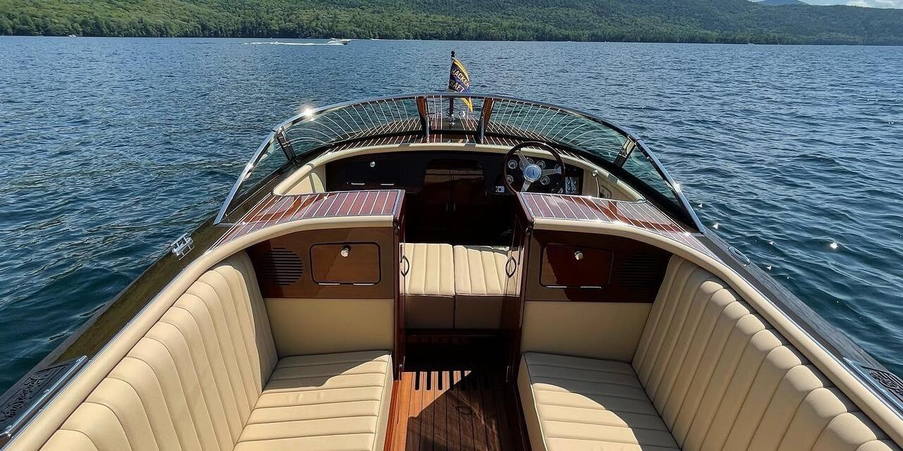 Hacker-Craft 30' Sport