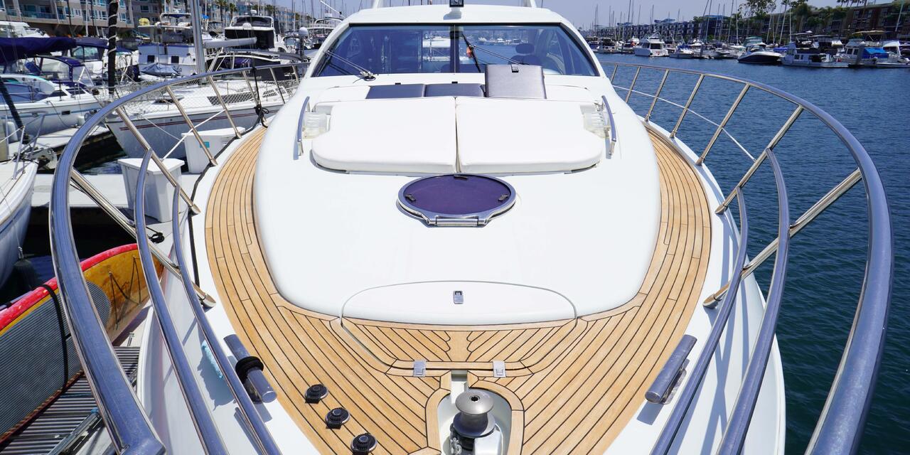 Azimut 62S