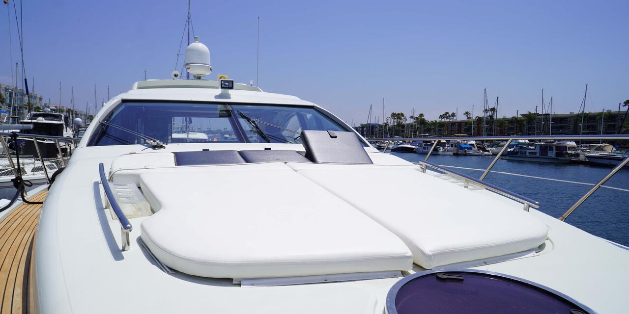 Azimut 62S