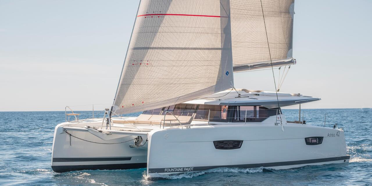 Fountaine Pajot Astrea 42