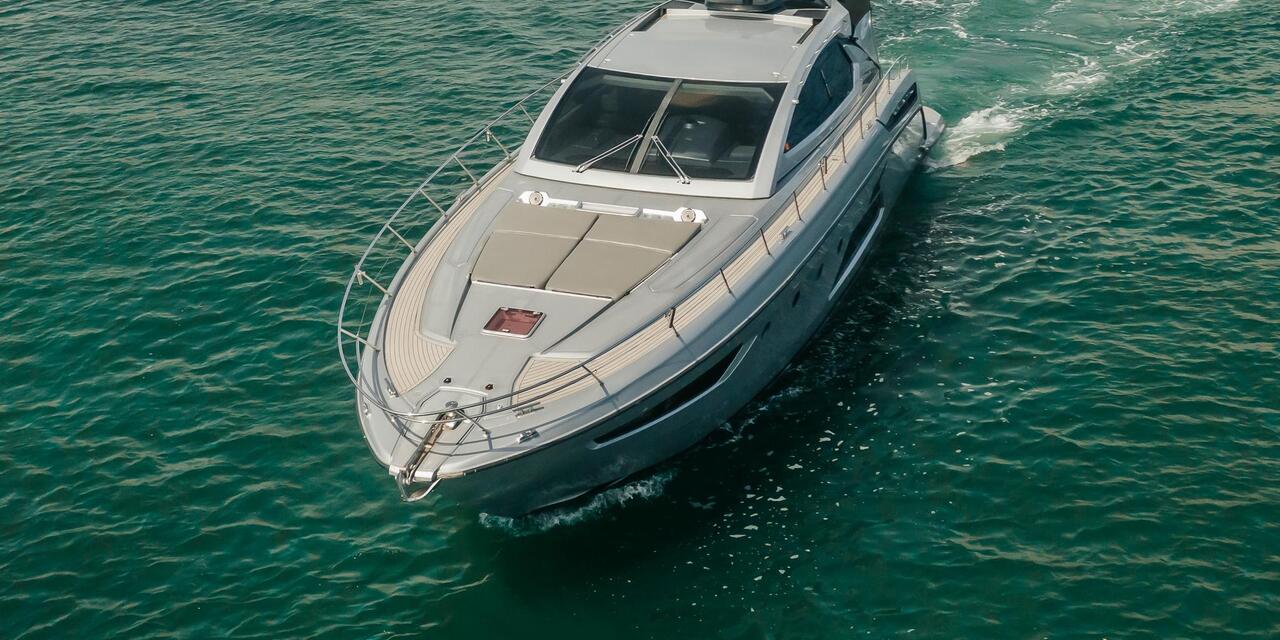 Azimut 58