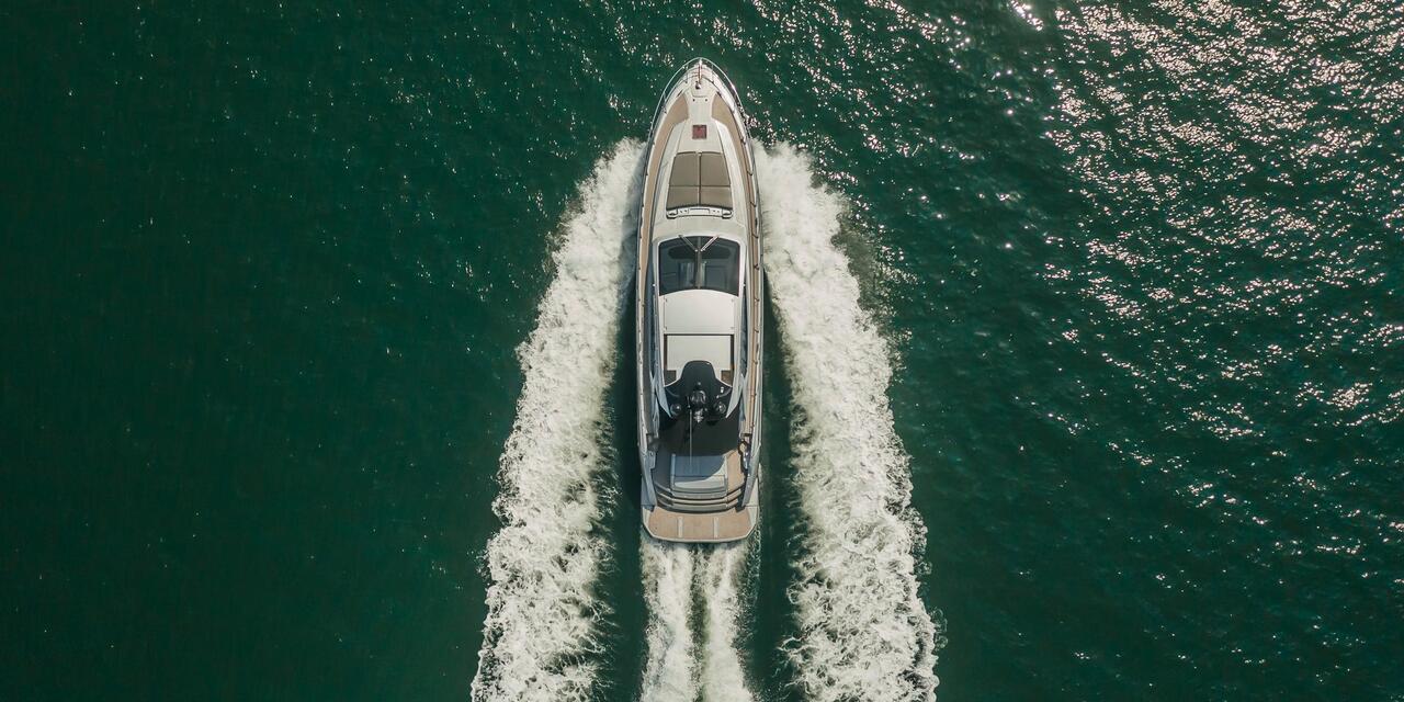 Azimut 58