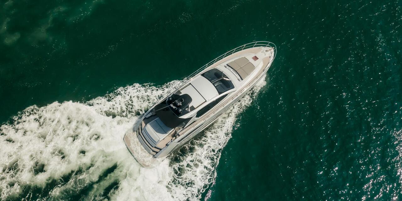 Azimut 58