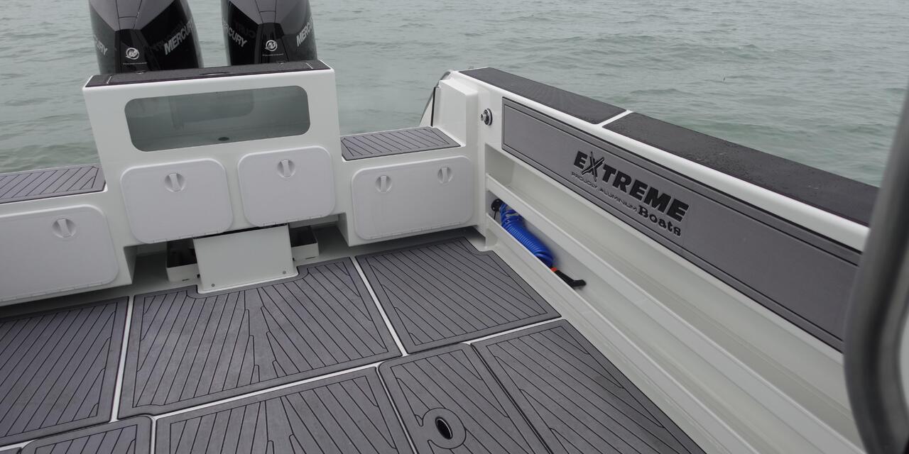 Extreme Boats 915 Gameking 30'