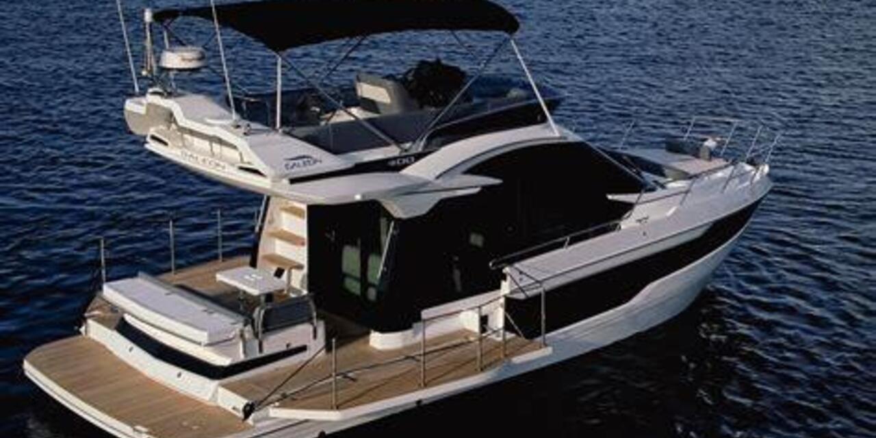 Galeon 400 Fly