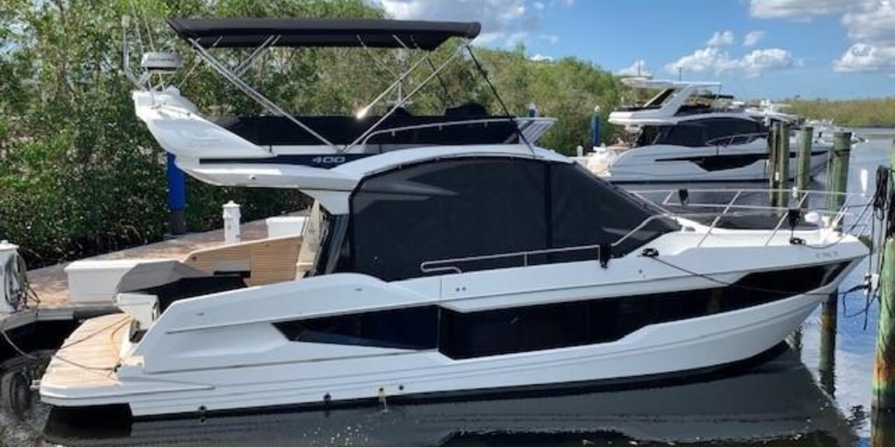 Galeon 400 Fly