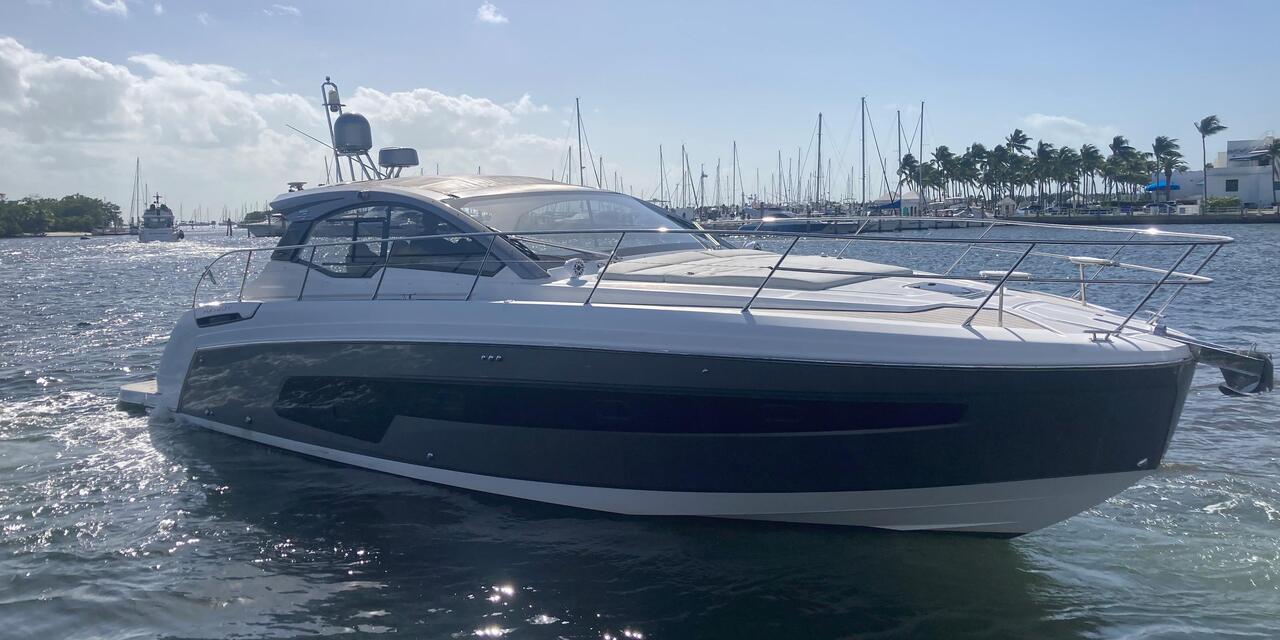 Azimut Atlantis 45