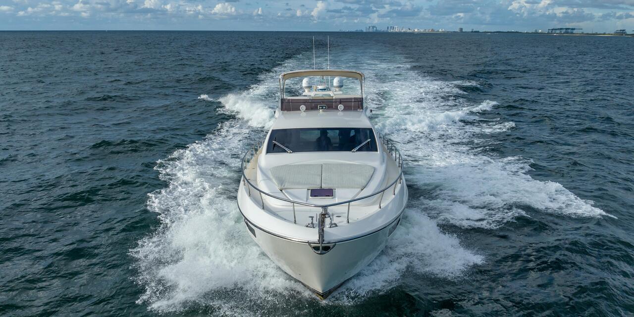 Ferretti Yachts 620