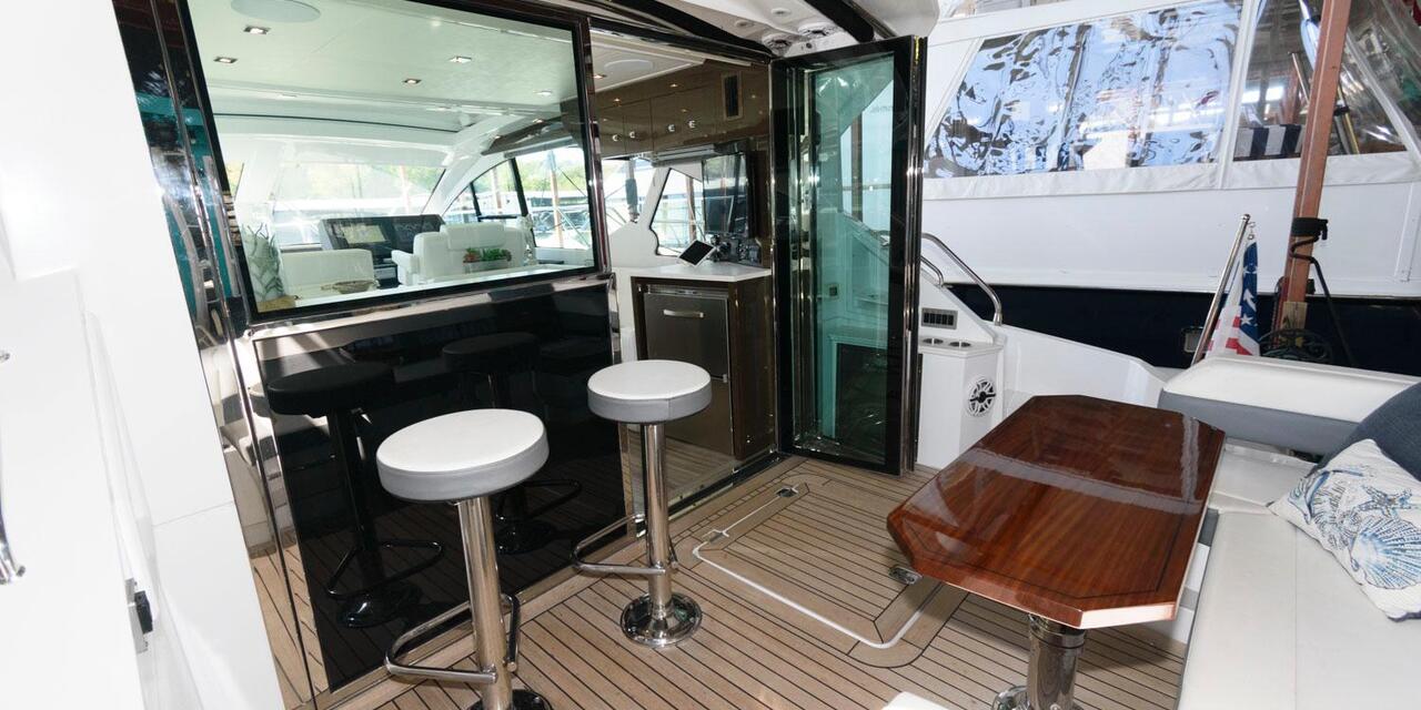 Cruisers Yachts 50 Cantius