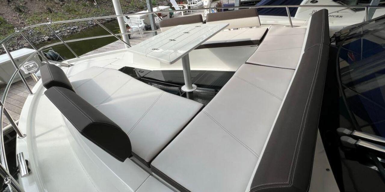 Galeon 470 SKY