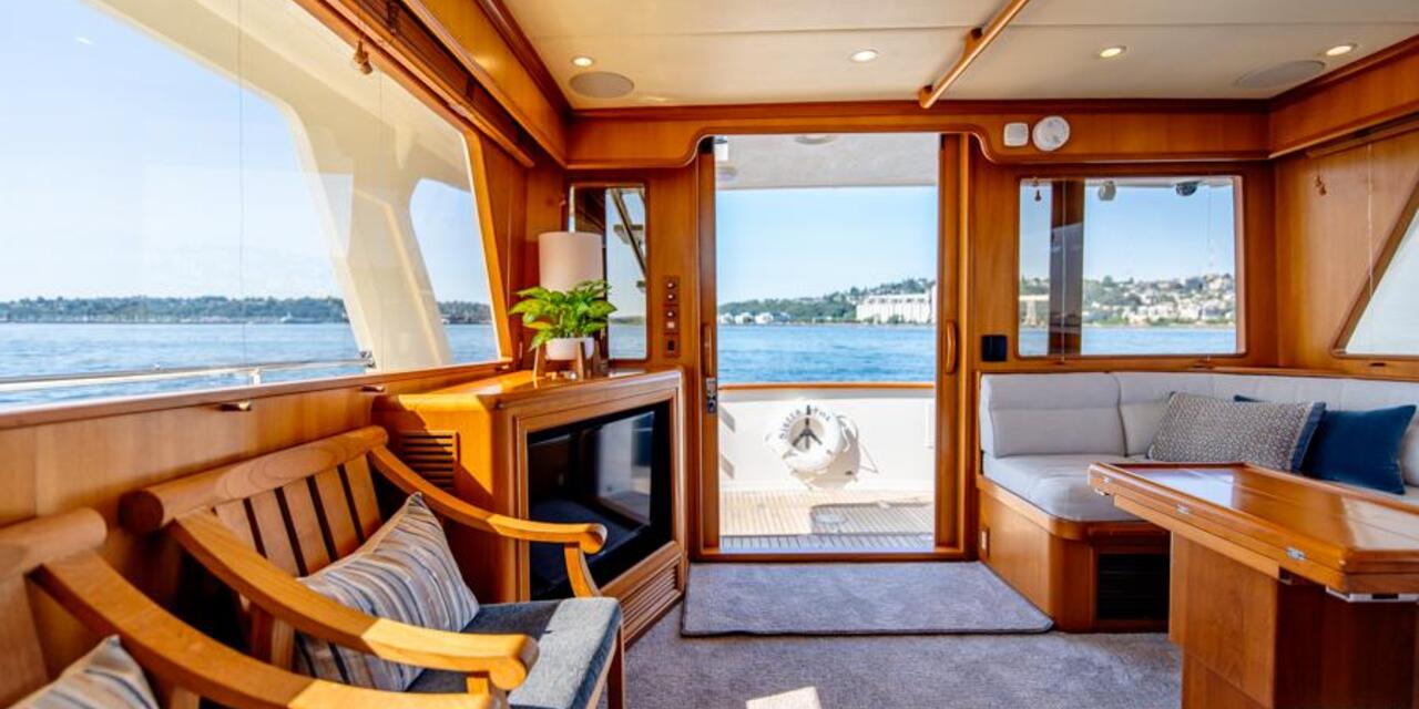 Offshore Yachts Pilothouse