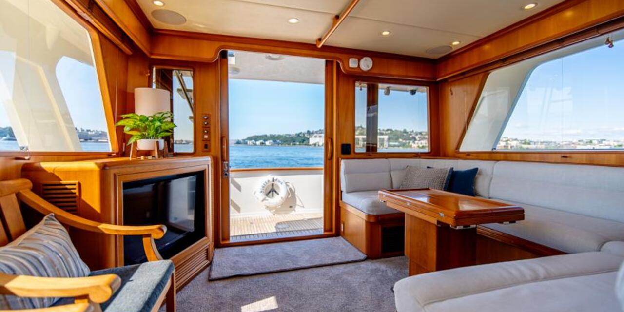 Offshore Yachts Pilothouse