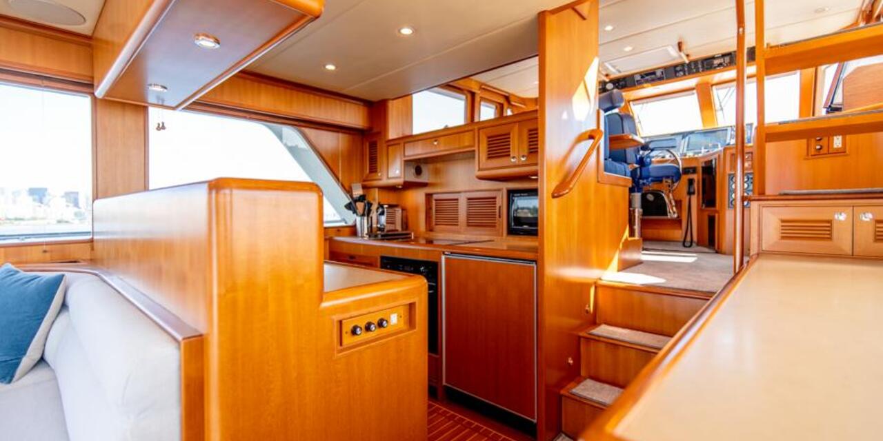 Offshore Yachts Pilothouse