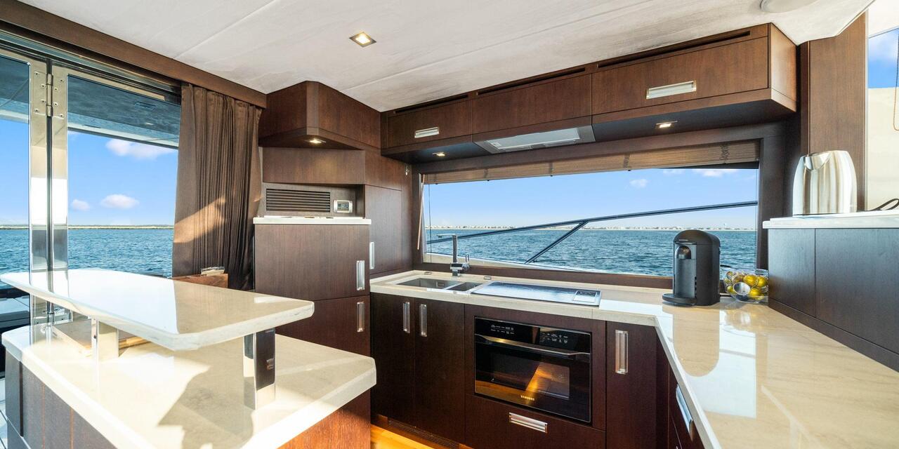 Galeon 550 Fly