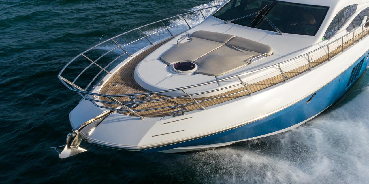 Azimut 64