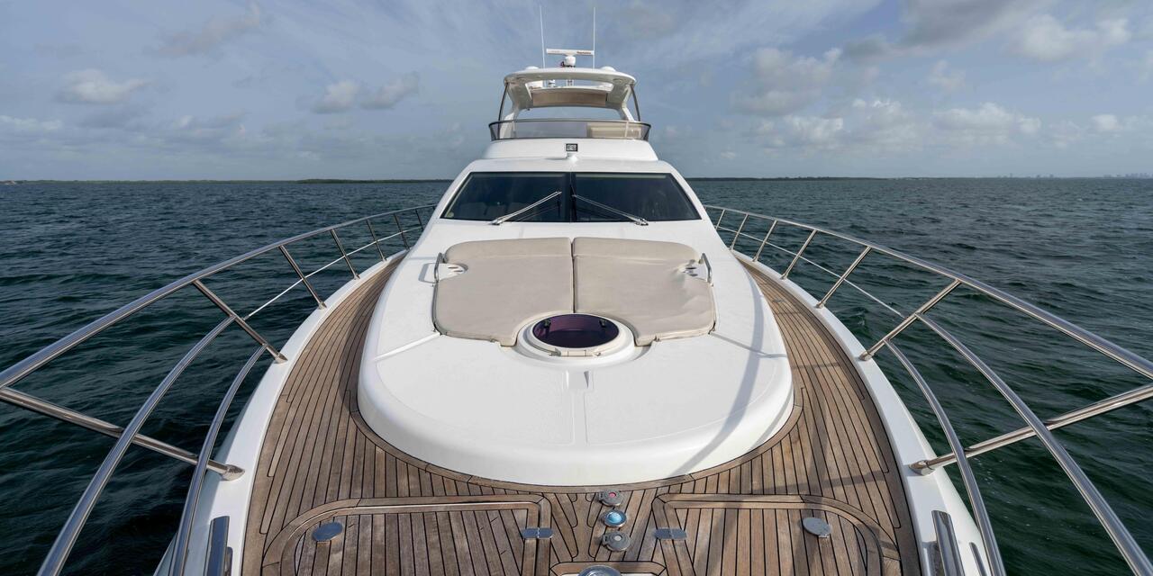 Azimut 64