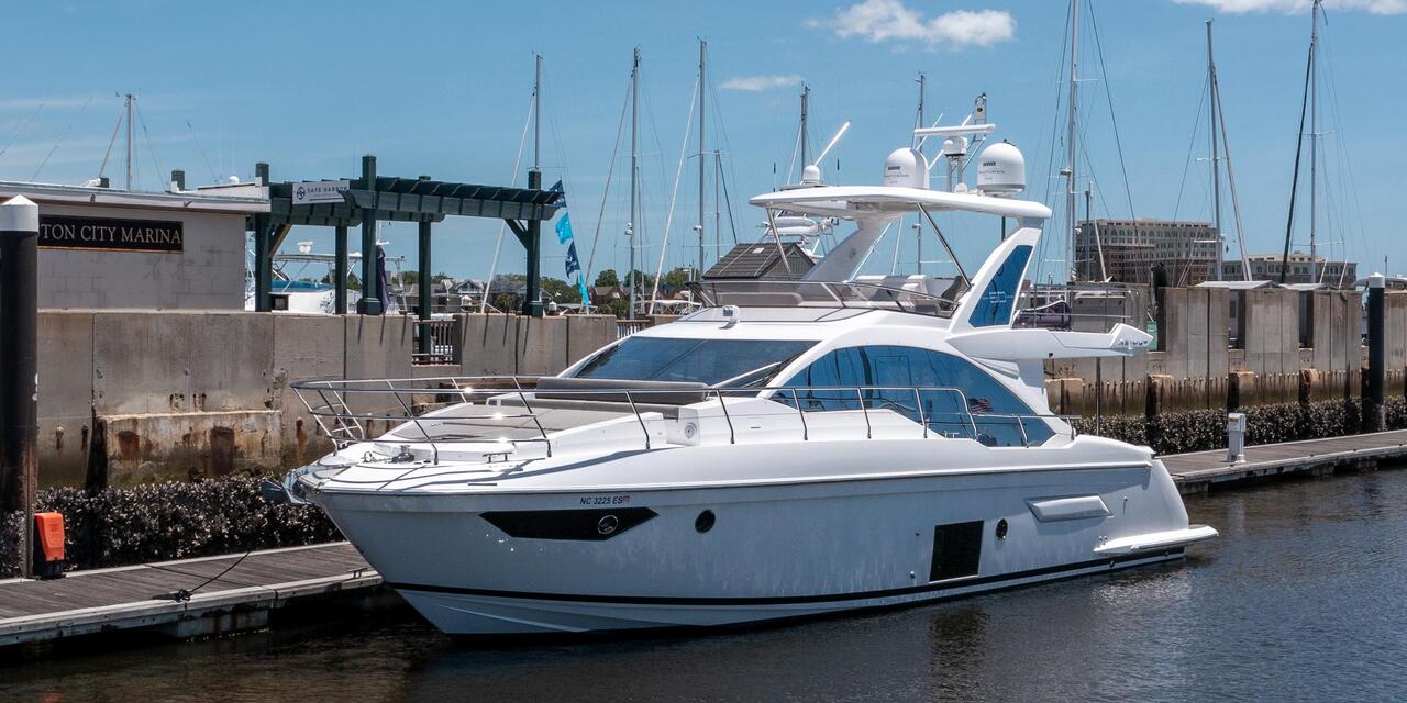 Azimut Flybridge Motoryacht