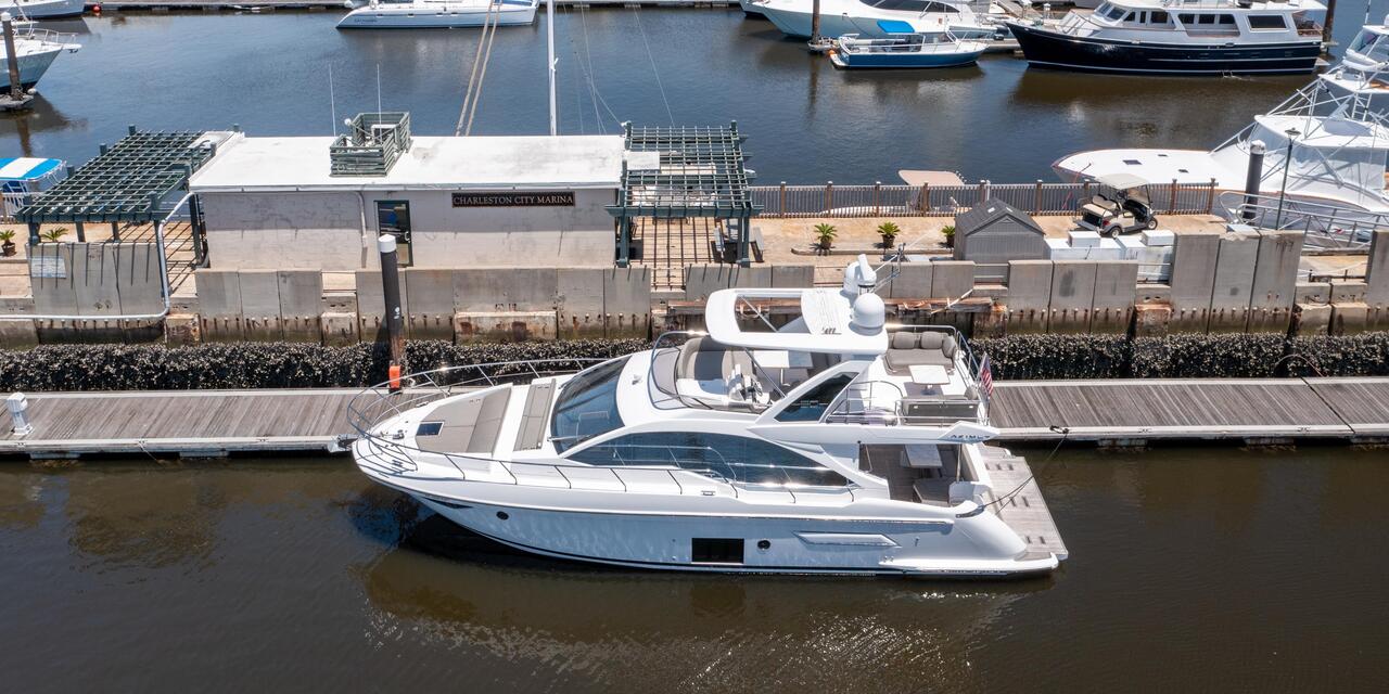 Azimut Flybridge Motoryacht