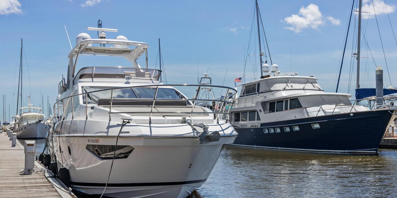 Azimut Flybridge Motoryacht