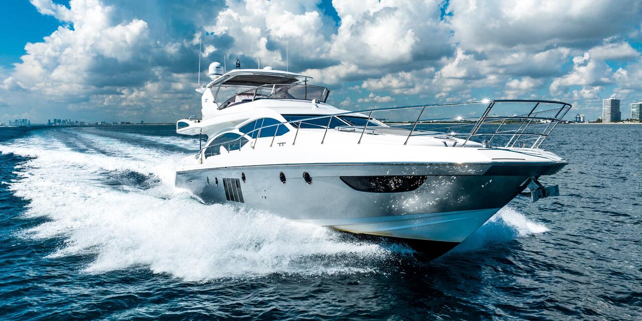 Azimut 70FLY