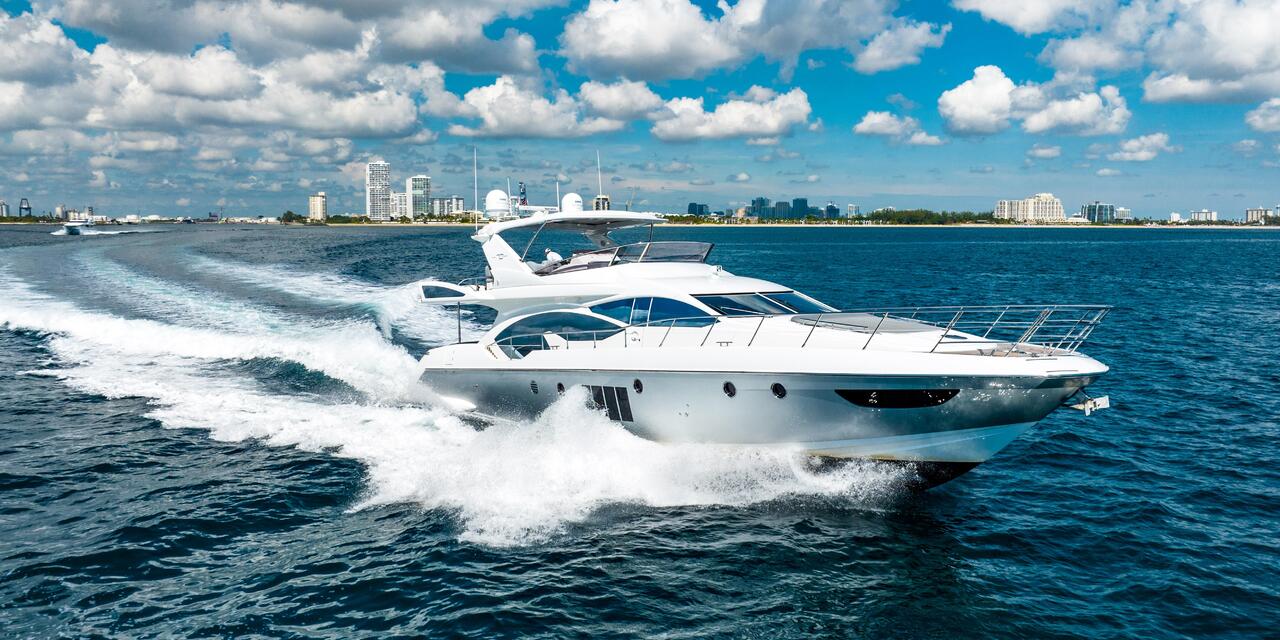 Azimut 70FLY