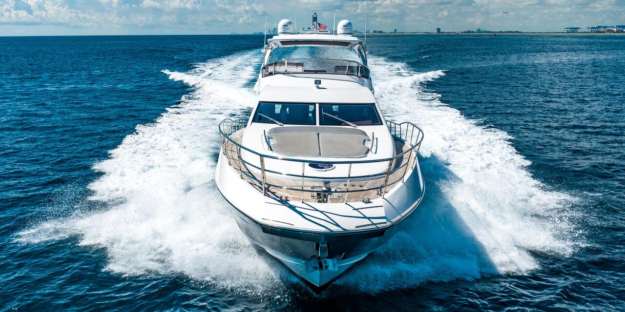 Azimut 70FLY