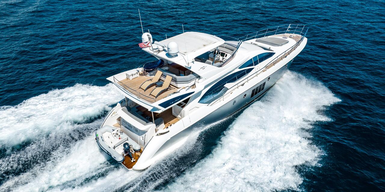 Azimut 70FLY