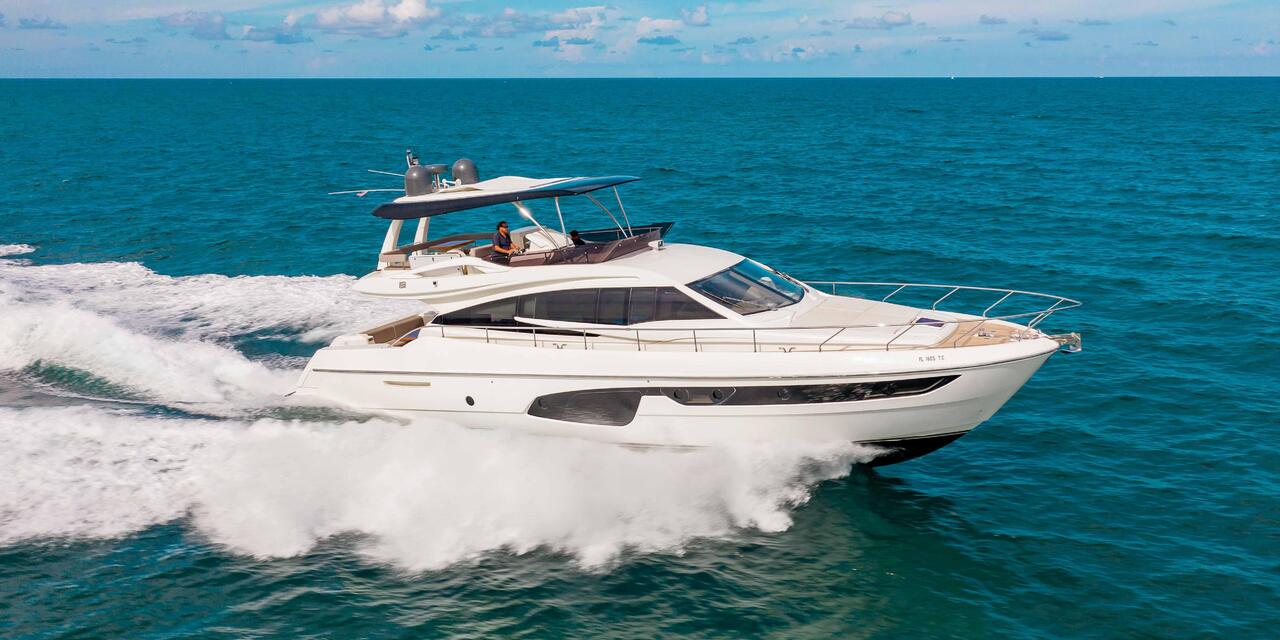 Ferretti Yachts 650