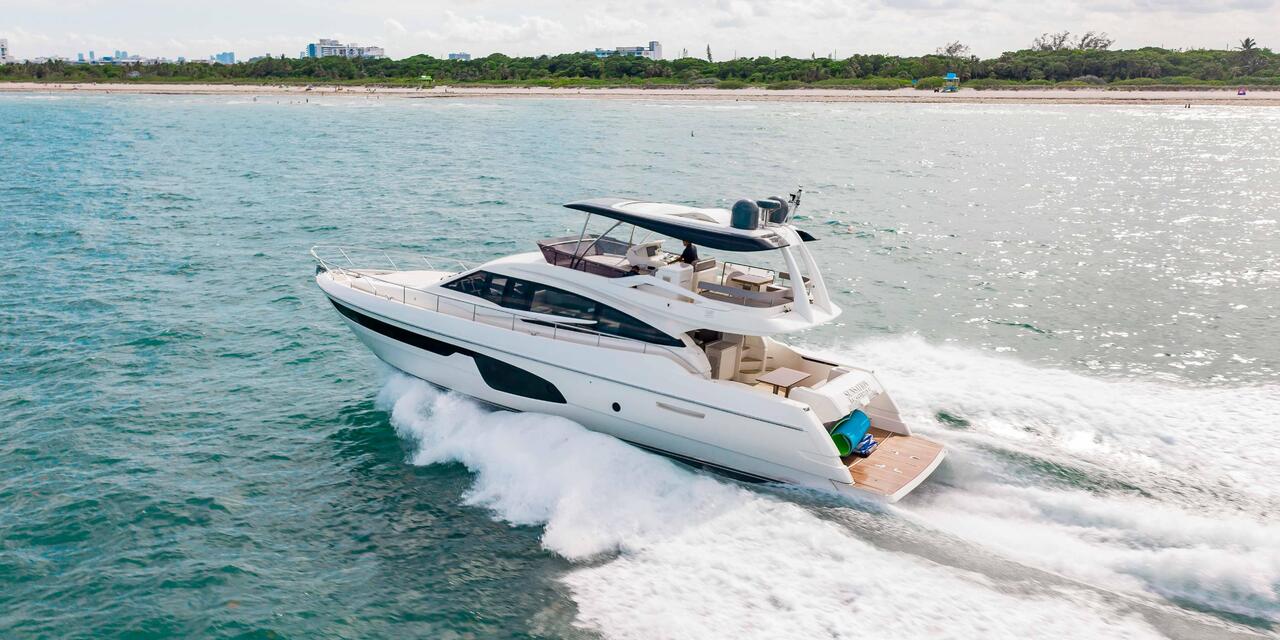 Ferretti Yachts 650