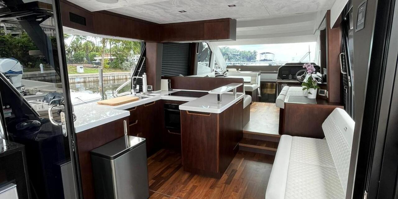 Galeon 500 Fly