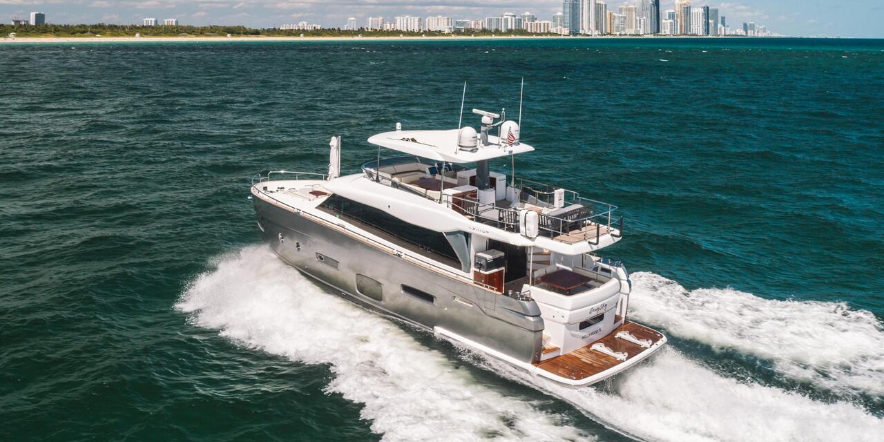 Azimut Magellano 66