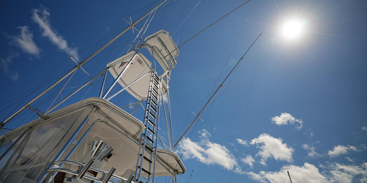 Hatteras Convertible