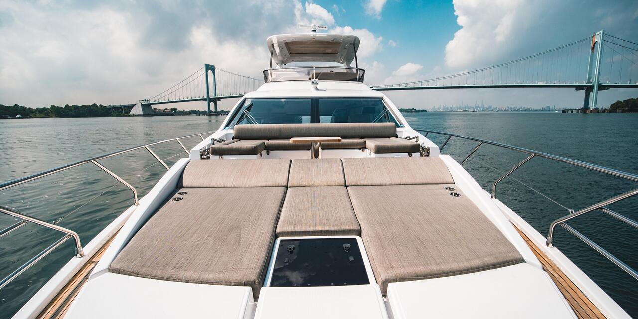 Azimut 66