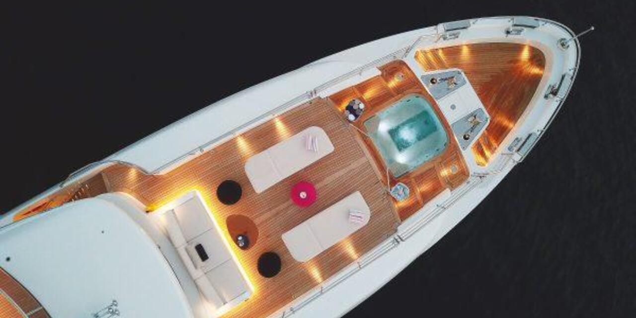 Benetti Delfino 95