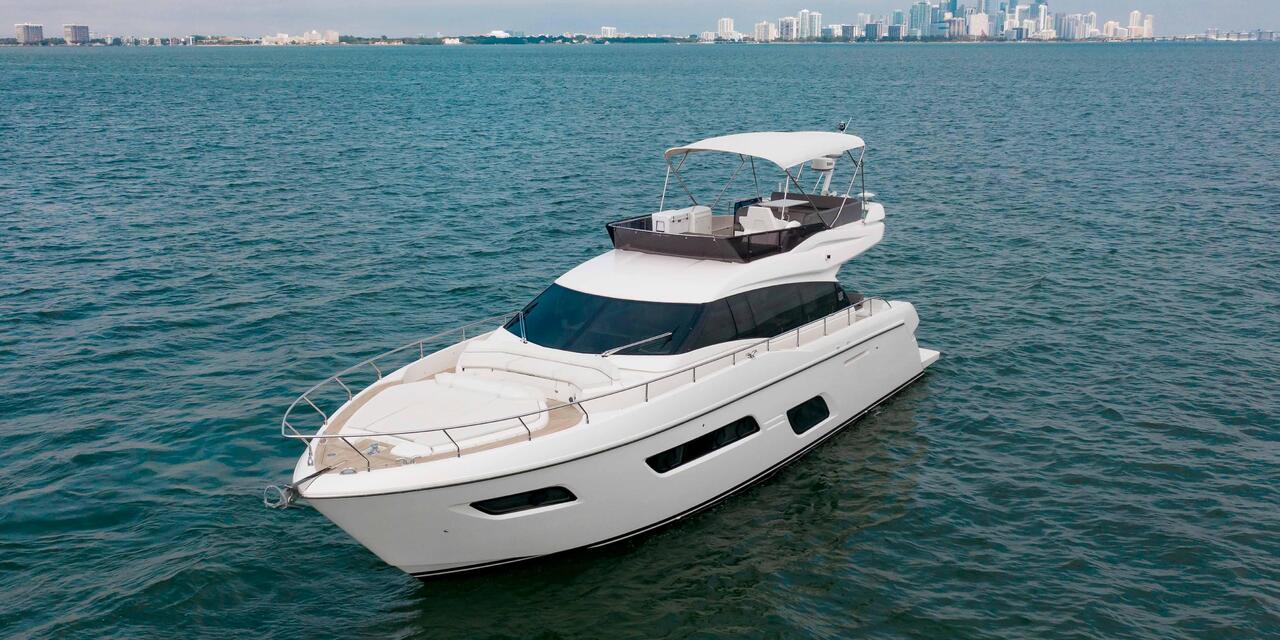 Ferretti Yachts 550