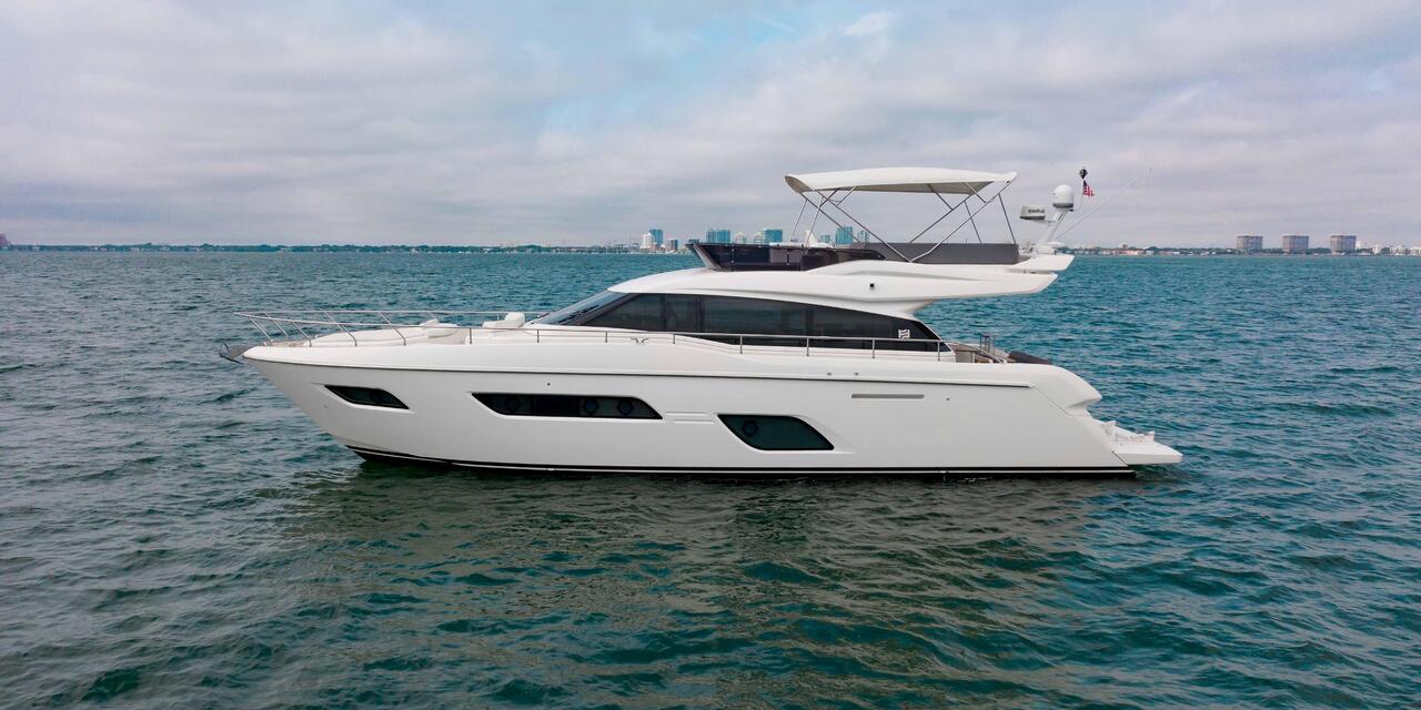 Ferretti Yachts 550