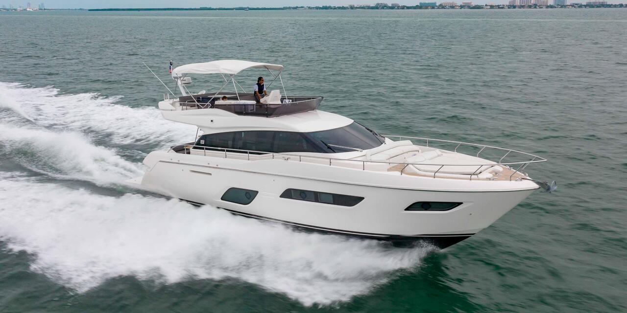 Ferretti Yachts 550