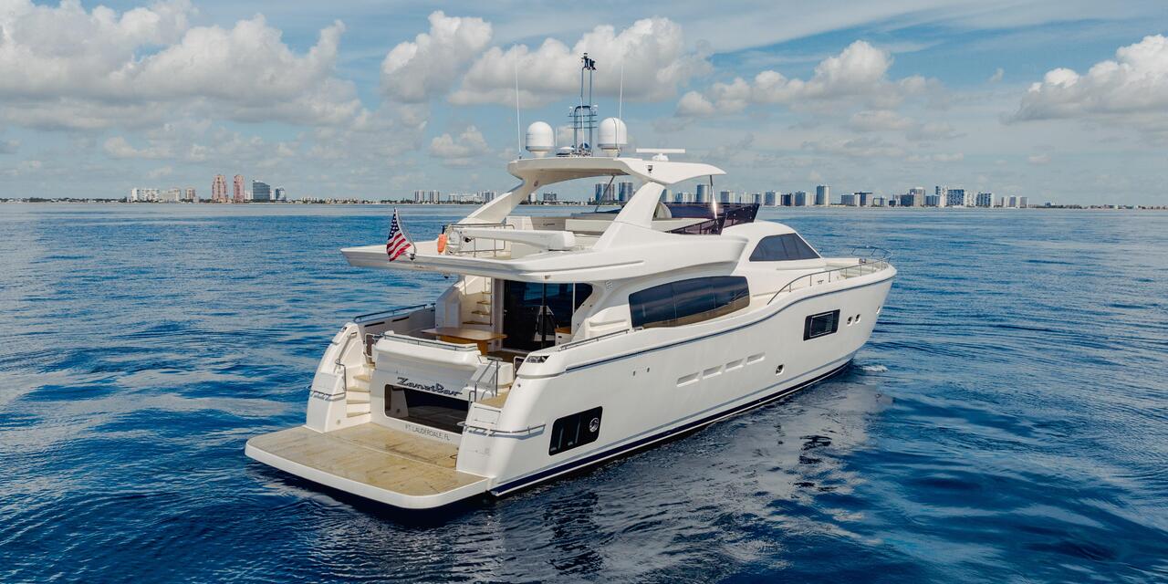 Ferretti Yachts 840 Altura