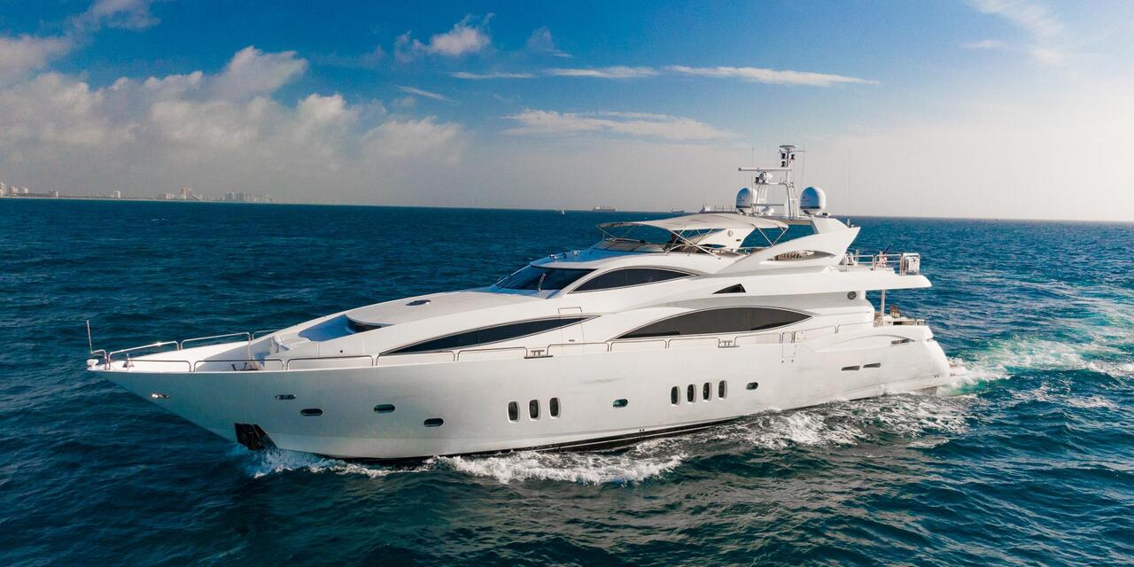 Sunseeker 105 Yacht