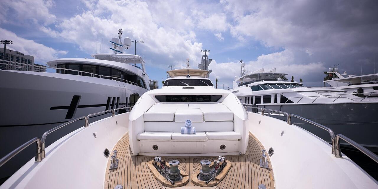 Sunseeker 105 Yacht