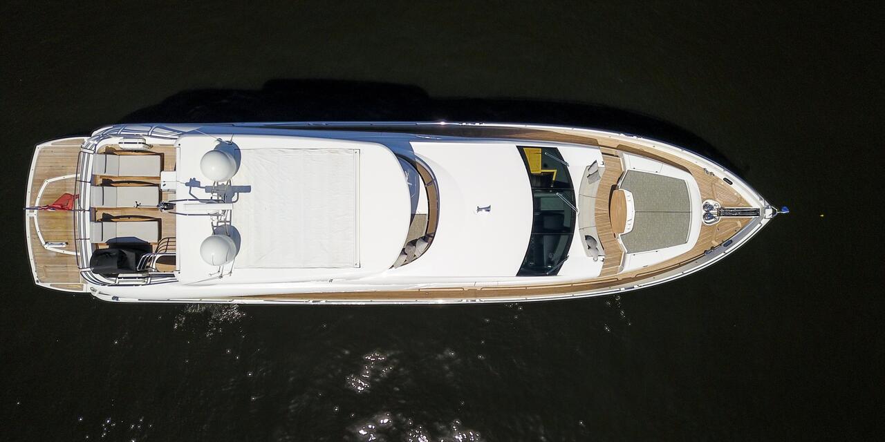 Sunseeker 88 Yacht