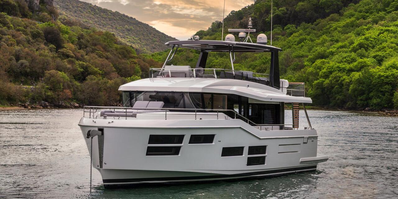 Beneteau Grand Trawler 62