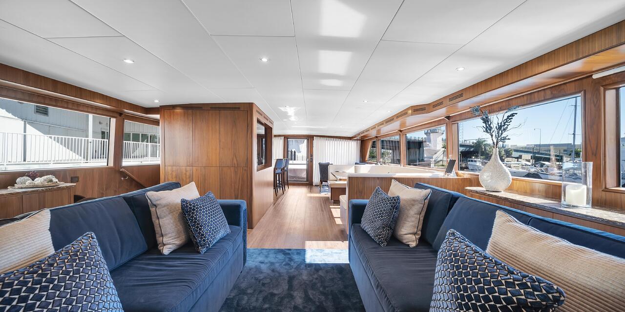 Broward Raised Pilothouse