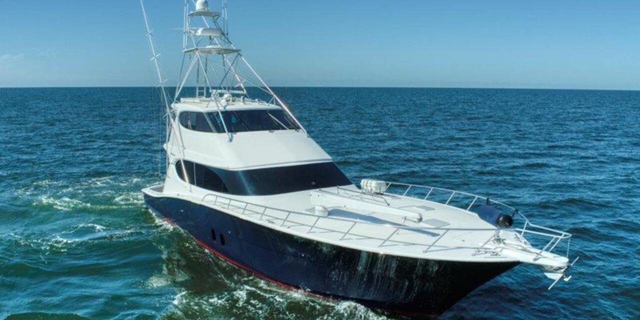 Hatteras 77 Convertible