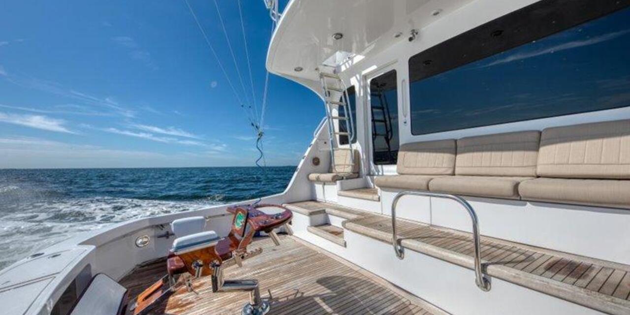 Hatteras 77 Convertible