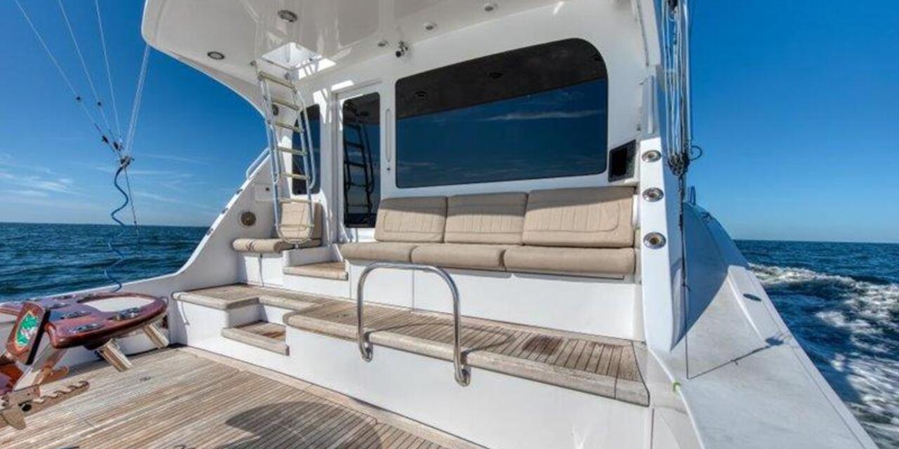 Hatteras 77 Convertible